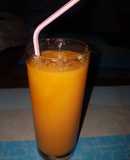Batido naranja (orange smoothie) de zanahoria, mango y soja