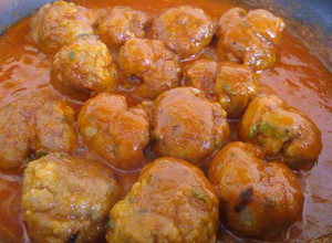 Una foto de Albóndigas en salsa de tomate