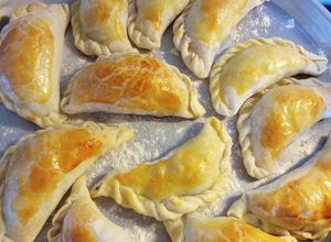 Una foto de Empanadas de morcilla super fácil 👌