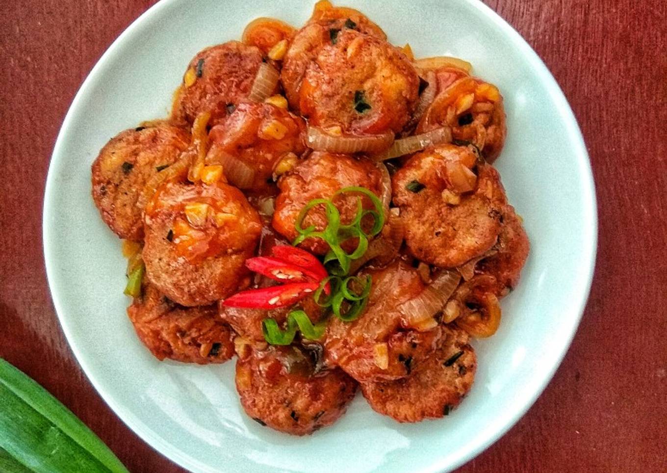 Perkedel Tahu Saus Asam Pedas