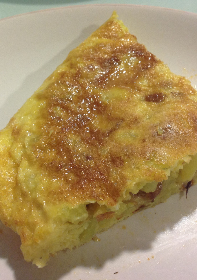 Una foto de Tortilla de calabacín y patata