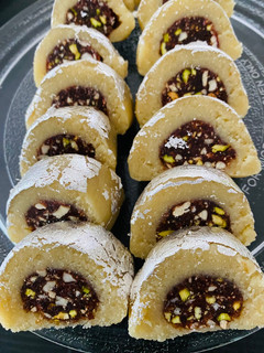 A picture of Almond and date roll.