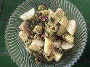Una foto de ensalada de papa con mayonesa y mostaza