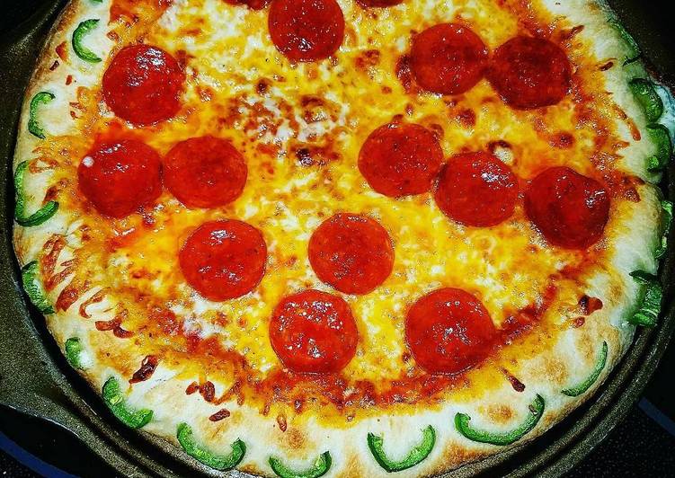 Simple Way to Prepare Quick Jalapeno Popper Stuffed Crust Pizza