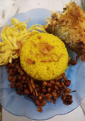 Foto resep 💛 Nasi Kuning Rice Cooker Simple ala Newbie 💛
