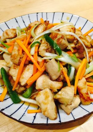Hình của món Nanban zuke gà rán nhúng giấm Nhật Bản.
