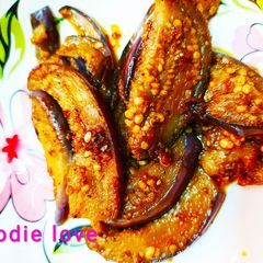 A picture of Fried pepper eggplant.