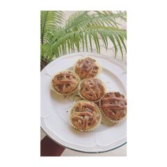 A picture of Mini apple pies.
