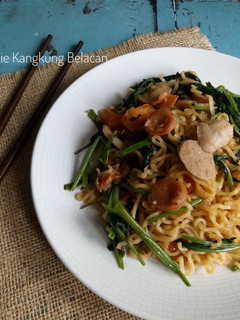 Foto resep Mie Goreng Kangkung Belacan