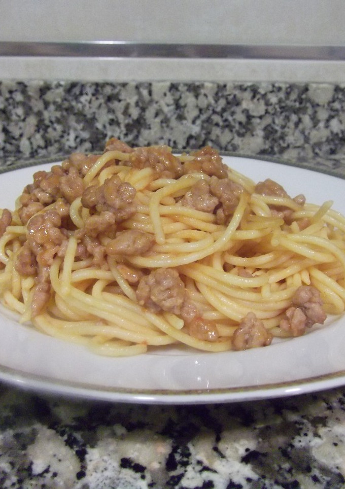 Una foto de Espaguettis con carne picada