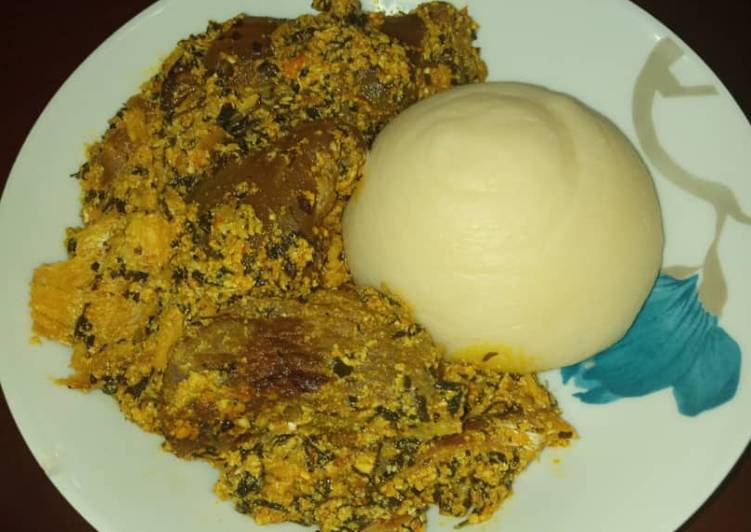 Steps to Make Any-night-of-the-week Egusi soup and Semivita