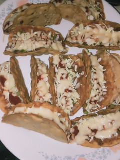 ટાકોઝ(Tacos Recipe in Gujarati) રેસીપી મુખ્ય ફોટો