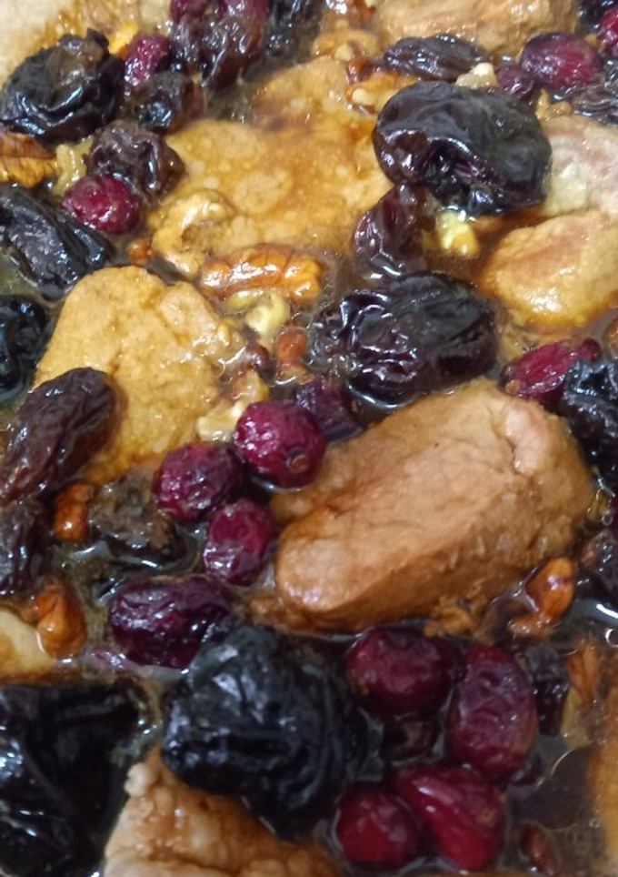 Una foto de Solomillo de cerdo 🐷 con salsa de frutos secos y coñac