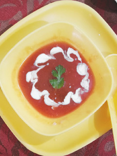 गाजर और टमाटर का सूप (gajar aur tamatar ka soup recipe in Hindi) रेसिपी मुख्य फोटो