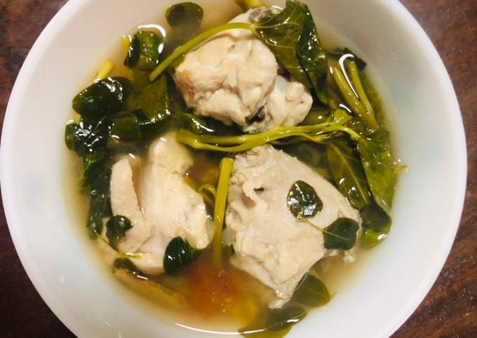 Chicken & Vegetables in Tamarind Broth >> Filipino Sinampalukan