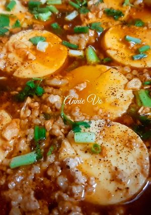 Hình của món Đậu hũ trứng rim thịt.