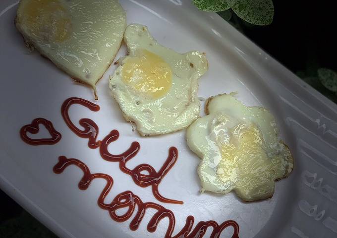 Sunny side up eggs