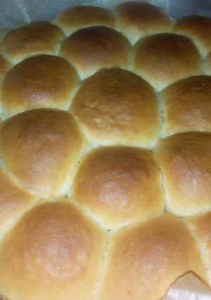 A picture of Dinner Rolls.