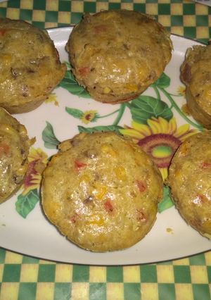 Una foto de Muffins salados de choclo 🌽