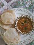 लुची और चना दाल सब्जी (Luchi aur chana dal sabzi recipe in hindi)