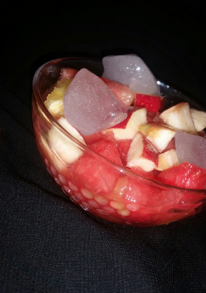 A picture of Simple Fruit Salad.