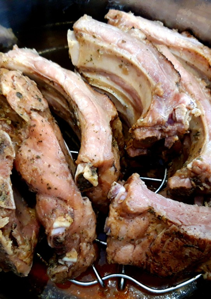 Una foto de Costillas de cerdo en Instant Pot (cocción lenta)