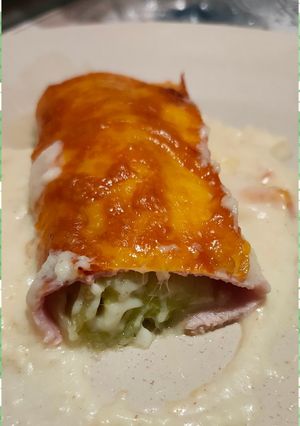 Une photo de Poireaux au jambon gratinés au cheddar