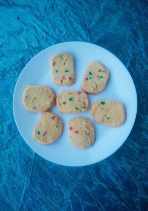 A picture of Karachi Biscuits.