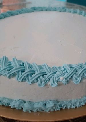 Una foto de 🍍🥥Pastel de Piña con Coco (3 leches)🍰🎂