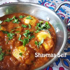 A picture of Egg curry masala.
