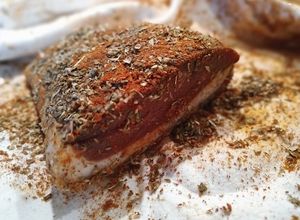 Une photo de Magret de canard séché