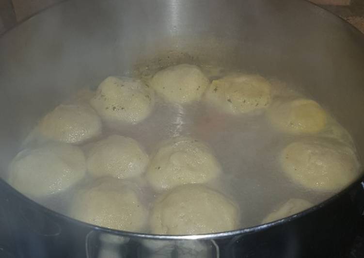 How to Prepare Homemade Matzo balls