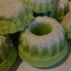 รูปของ Putu Ayu