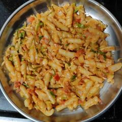 A picture of Red sauce pasta.