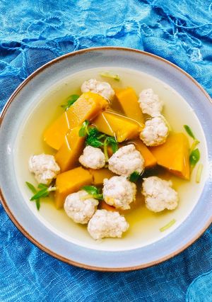 Hình của món Canh Bí Đỏ Thịt Viên Cho Bé.