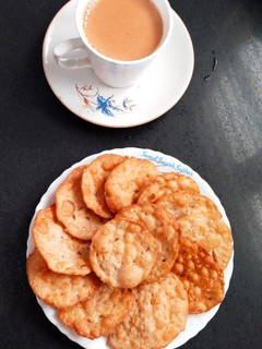 જીરા પૂરી (Jeera Poori Recipe In Gujarati) રેસીપી મુખ્ય ફોટો
