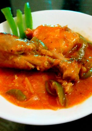 A picture of Indo- Chinese Chicken Manchurian.