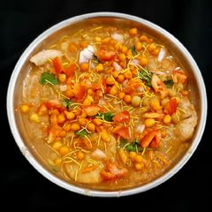 A picture of Masala puri. Banglore Mysore style.
