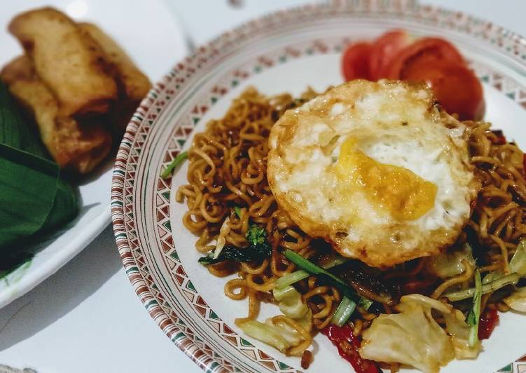 dari awal hingga akhir Memasak Mi Goreng Jadi, Lezat