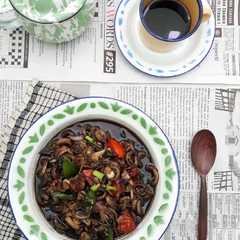 A picture of Cumi kuah hitam.