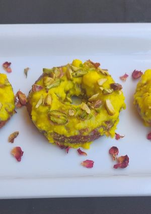 A picture of Gulabjamun Donuts.