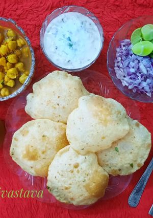 छोले भटूरे (Chhole bhature recipe in Hindi) रेसिपी मुख्य फोटो