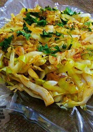 A picture of Cabbage bhujiya.