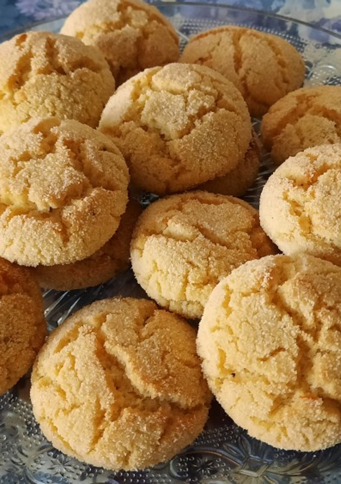 Una foto de Mini harcha al horno con anís esponjosa y fácil de hacer