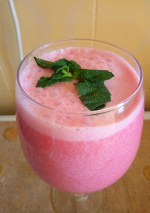 A picture of Chakandar Chaas (Indian Beetroot Buttermilk Drink).