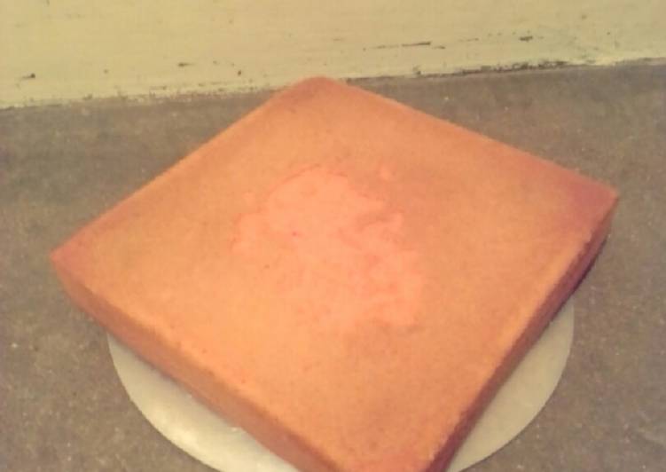 Simple vanilla cake
