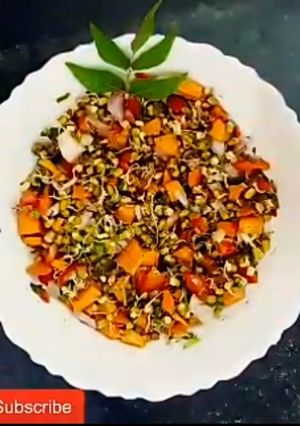 A picture of Sprouts salad recipe.