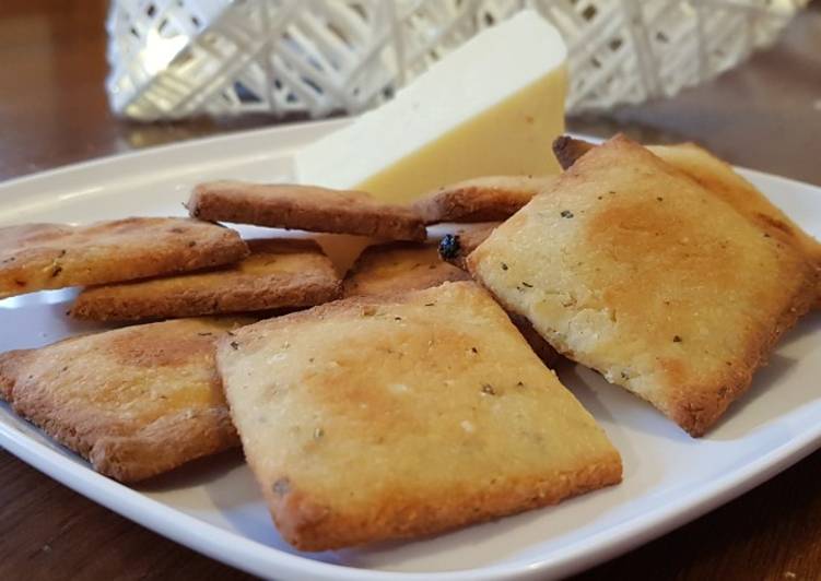 Cheesy Keto Crackers