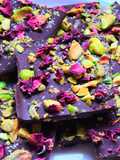 Cuadrados de chocolate con chile y pistachos 🍫 🌶️