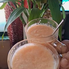 Musk Melon, coconut, creamy shake A picture of Musk Melon, coconut, creamy shake.